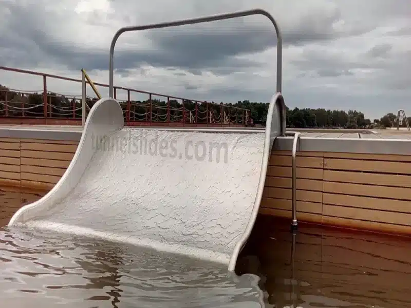 "Baby"-Wasserrutschen für die Kleinsten