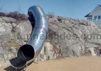 Durable stainless steel tunnel slide
