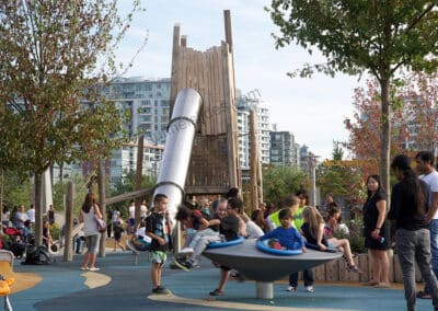 Vancouver, British Columbia, tube slide PH 4 m